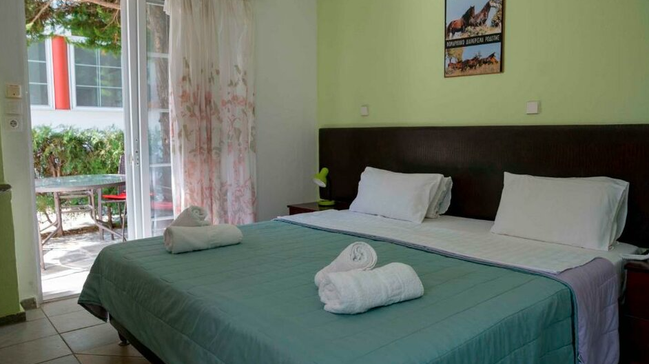 rubicon-grcka-sitonija-psakudija-melissa-gold-coast