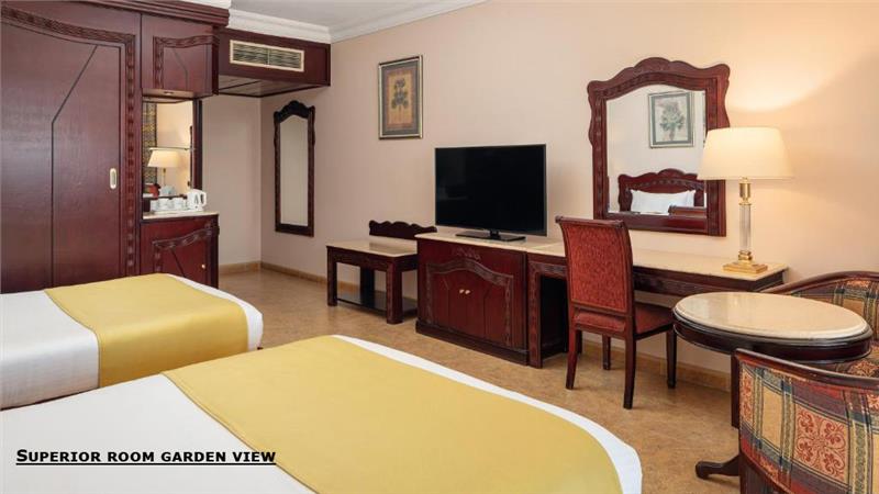 PALM ROYALE SOMA BAY