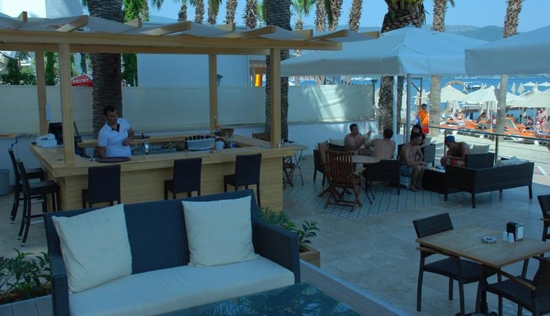 BEGONVILLE BEACH HOTEL