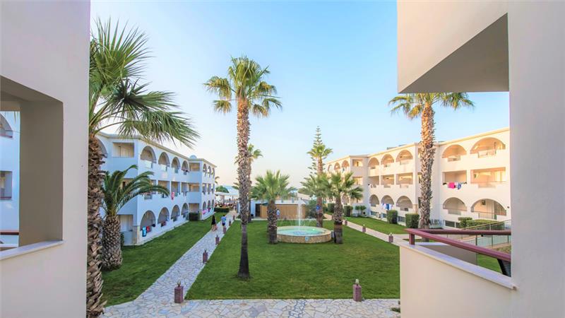 ALYKANAS GRAND BEACH