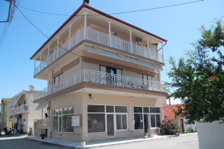 rubicon-grcka-sarti-kuca-kostas