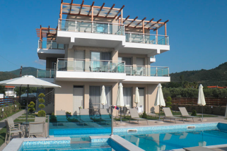 rubicon-grcka-sarti-kuca-laura