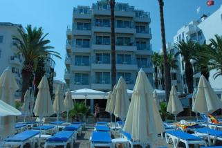 BEGONVILLE BEACH HOTEL